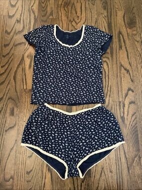 Brandy Melville sleep set